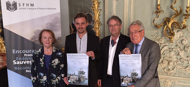 Raymonde Litalien (responsable du prix Taillemite), Bastien Carpentier, Michel Aumont (président SFHM) et Jacques Alhéritière